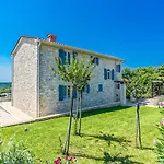 Sterpazzi Near Porec With Heated Private Pool, Sea View, Jacuzzi And Sauna Vila Višnjan