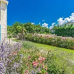 Sterpazzi Near Porec With Heated Private Pool, Sea View, Jacuzzi And Sauna * Višnjan