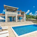 Vila Sterpazzi Near Porec With Heated Private Pool, Sea View, Jacuzzi And Sauna Višnjan