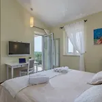 Sterpazzi Near Porec With Heated Private Pool, Sea View, Jacuzzi And Sauna Višnjan