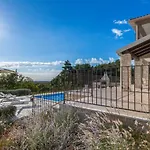 Sterpazzi Near Porec With Heated Private Pool, Sea View, Jacuzzi And Sauna Vila *