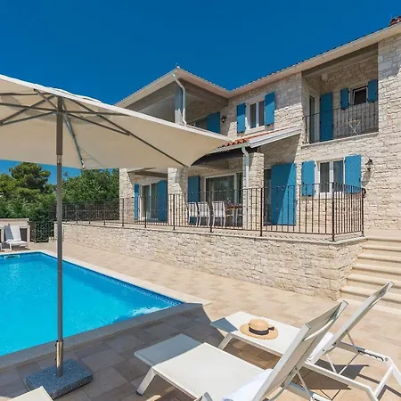 Sterpazzi - Near Porec With Sea View, Private Jacuzzi, Sauna And Pool *