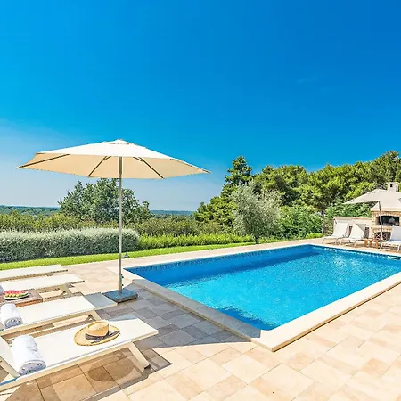 Vila Sterpazzi Near Porec With Heated Private Pool, Sea View, Jacuzzi And Sauna Višnjan