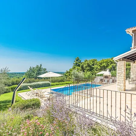 Sterpazzi Near Porec With Heated Private Pool, Sea View, Jacuzzi And Sauna * Вишнян
