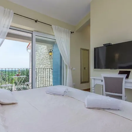 Sterpazzi - Near Porec With Sea View, Private Jacuzzi, Sauna And Pool Villa *