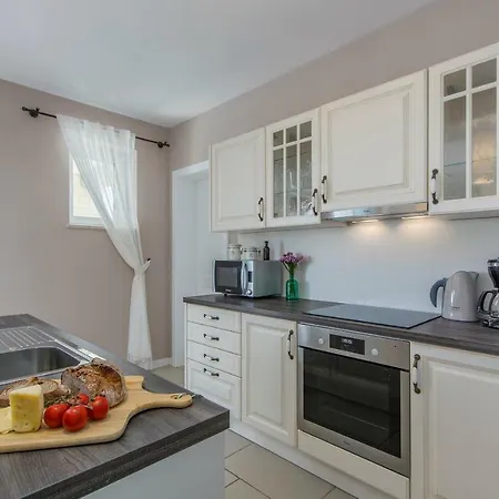 Sterpazzi - Near Porec With Sea View, Private Jacuzzi, Sauna And Pool * Visnjan