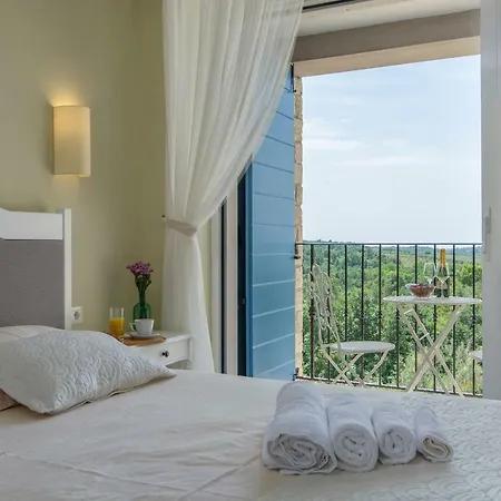 Sterpazzi Near Porec With Heated Private Pool, Sea View, Jacuzzi And Sauna